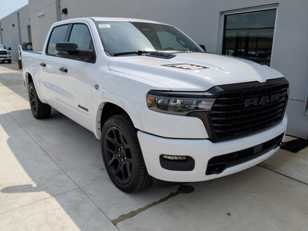 2026 Ram 1500 LARAMIE CREW CAB 4X4 5'7 BOX Pickup
