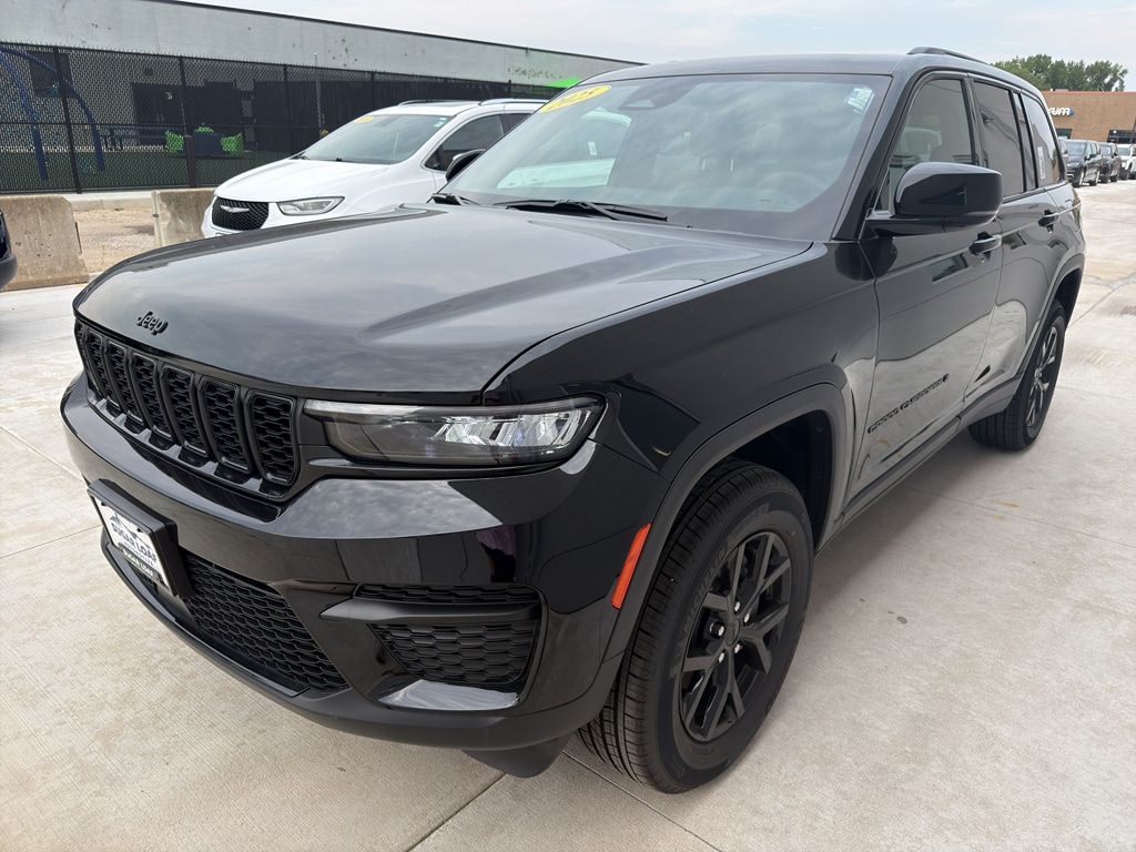 New 2025 Jeep Grand Cherokee ALTITUDE X 4X4 Sport Utility