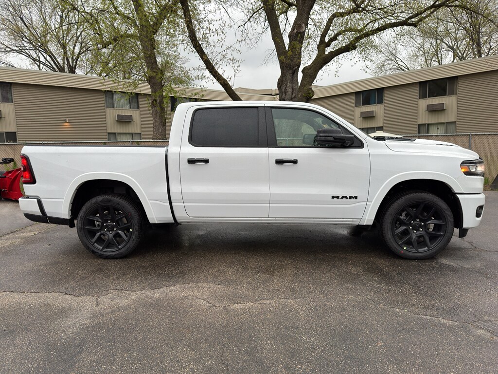 2025 Ram 1500 Laramie photo 2