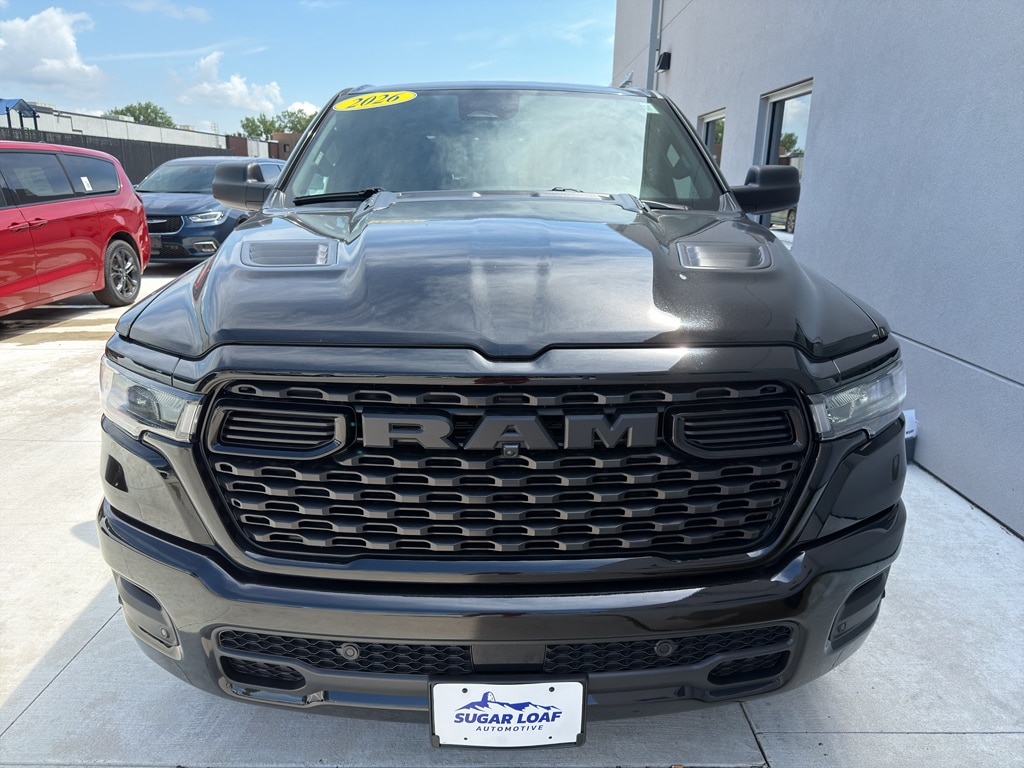 New 2026 Ram 1500 EXPRESS CREW CAB 4X4 5'7 BOX Pickup