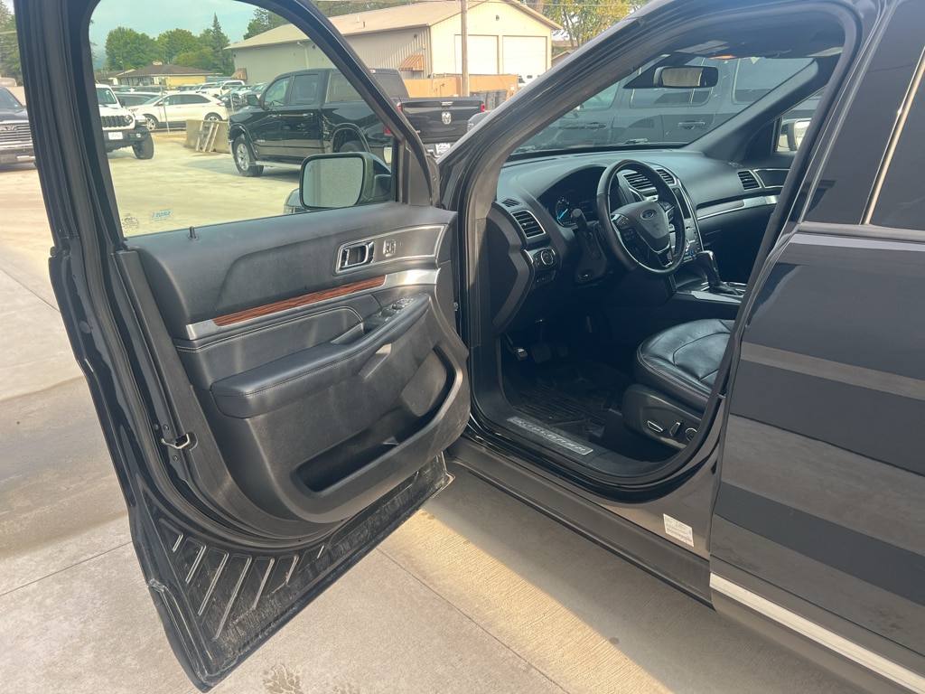 Used 2017 Ford Explorer Limited SUV