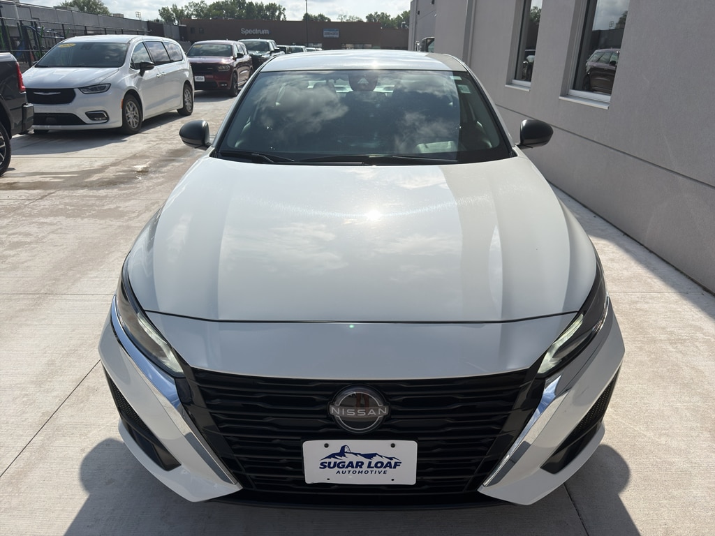 Used 2025 Nissan Altima SV with VIN 1N4BL4DV3SN353681 for sale in Winona, Minnesota