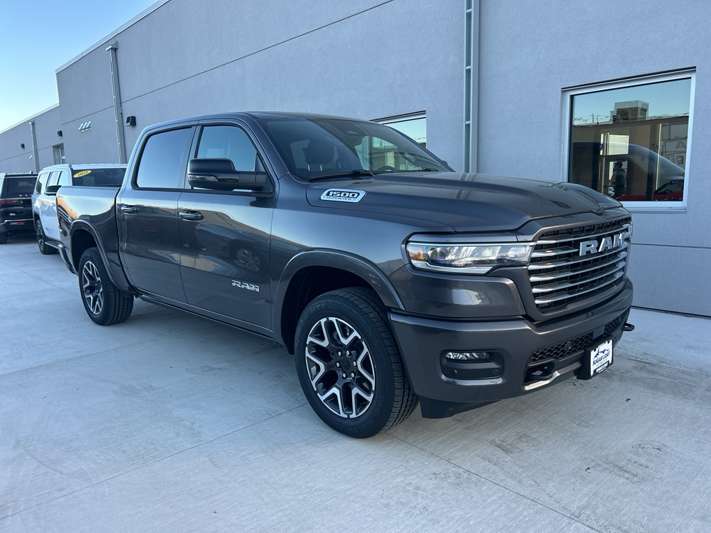 2026 RAM Ram 1500 Pickup Laramie's photo