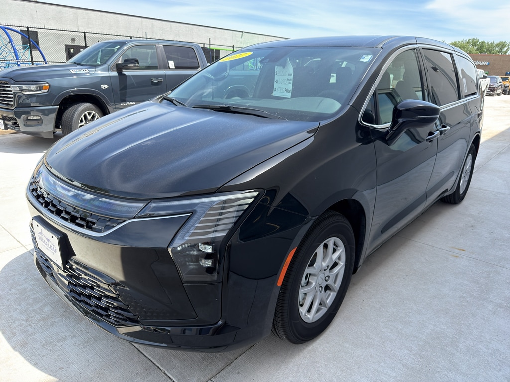 New 2027 Chrysler Pacifica SELECT Passenger Van
