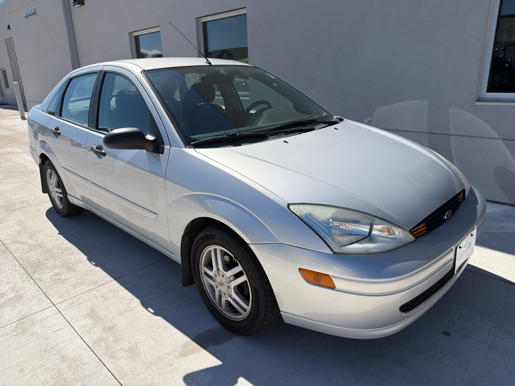 2002 Ford Focus SE Comfort w/Zetec's photo