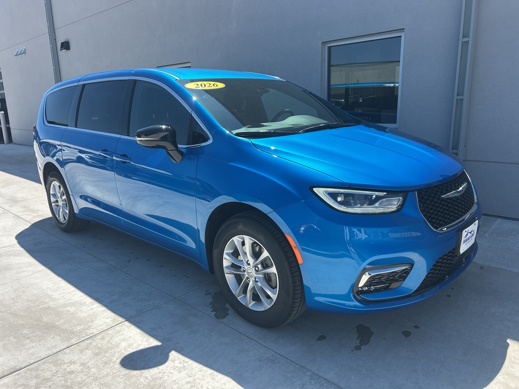 2026 Chrysler Pacifica Select AWD's photo