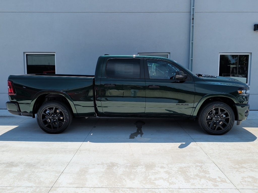 New 2026 Ram 1500 LARAMIE CREW CAB 4X4 6'4 BOX Pickup