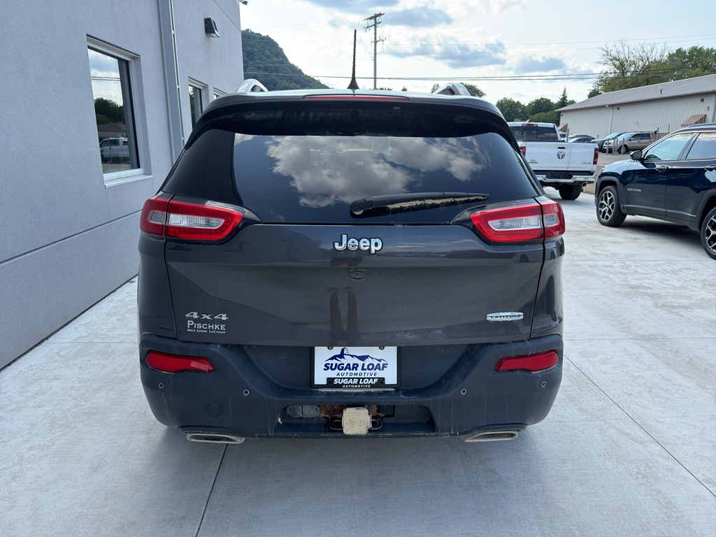 Used 2017 Jeep Cherokee Latitude 4x4 SUV