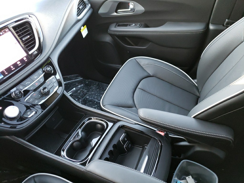 2026 Chrysler Pacifica Limited - Photo 34