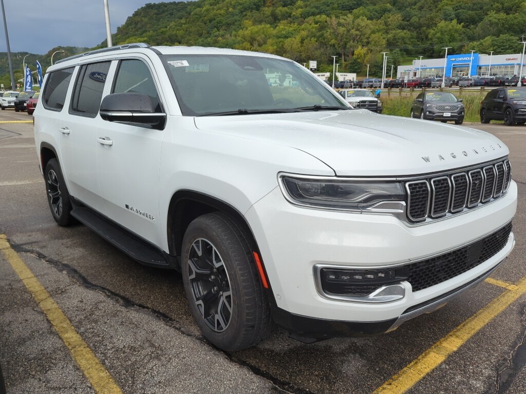 2025 Jeep Wagoneer L Series III photo 2