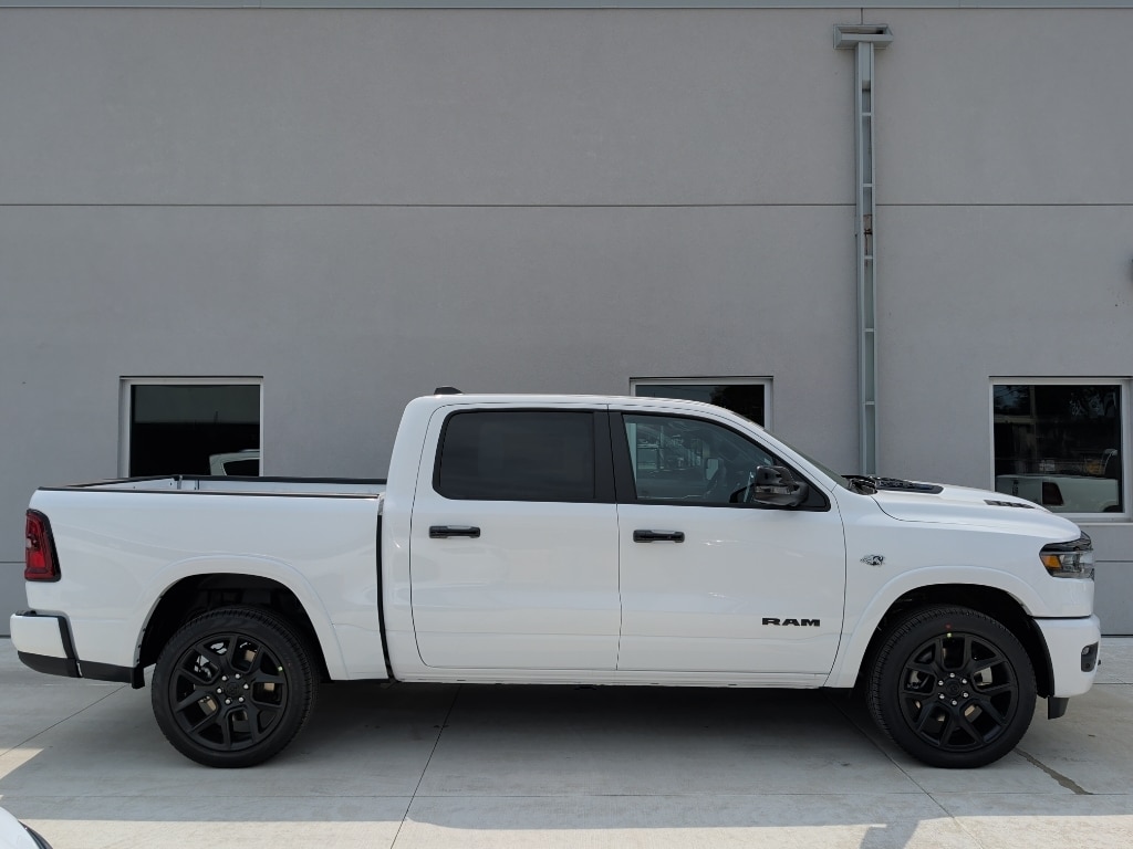 New 2026 Ram 1500 LARAMIE CREW CAB 4X4 5'7 BOX Pickup