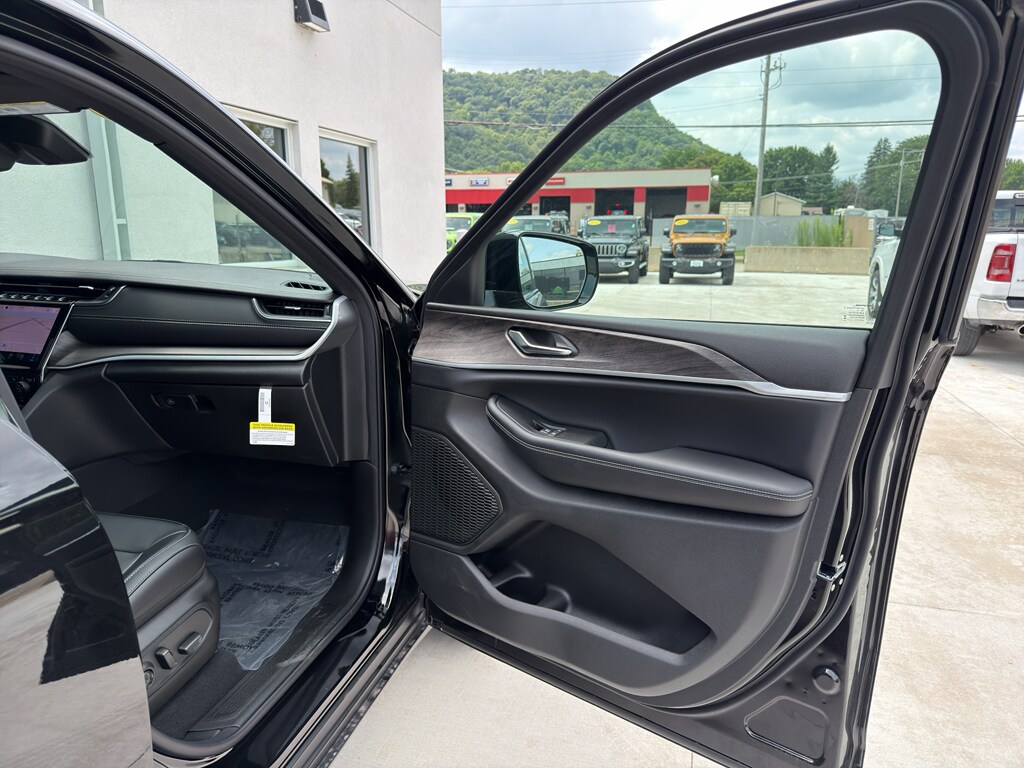 2025 Jeep Grand Cherokee L Limited - Photo 20