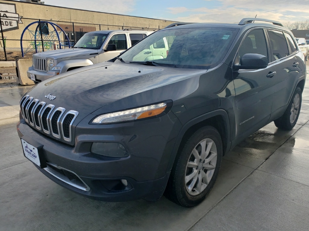 Used 2015 Jeep Cherokee Limited with VIN 1C4PJMDS4FW662202 for sale in Winona, Minnesota