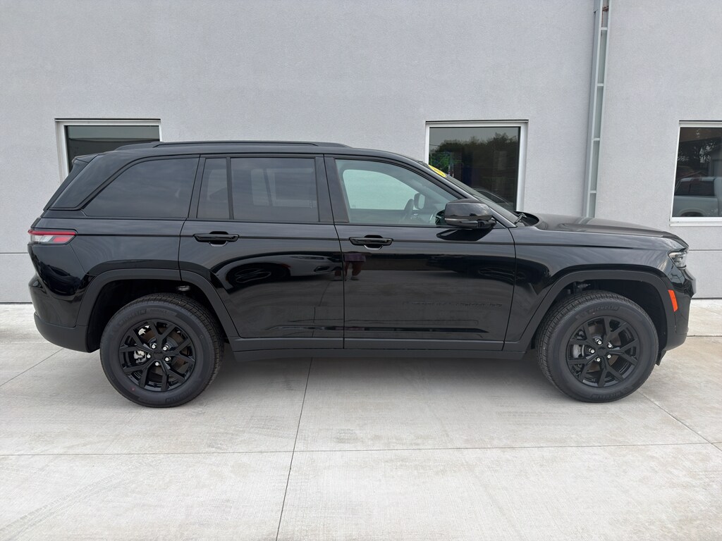 2025 Jeep Grand Cherokee Altitude - Photo 7
