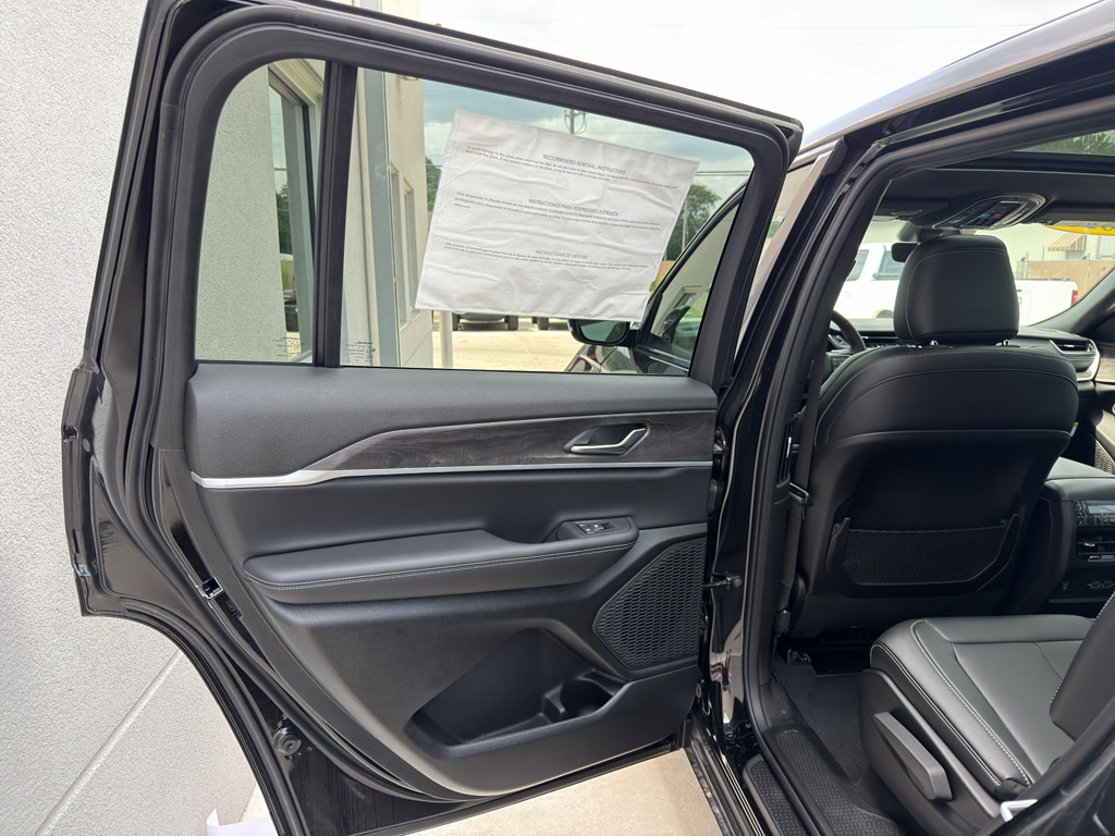 2025 Jeep Grand Cherokee L Limited - Photo 14