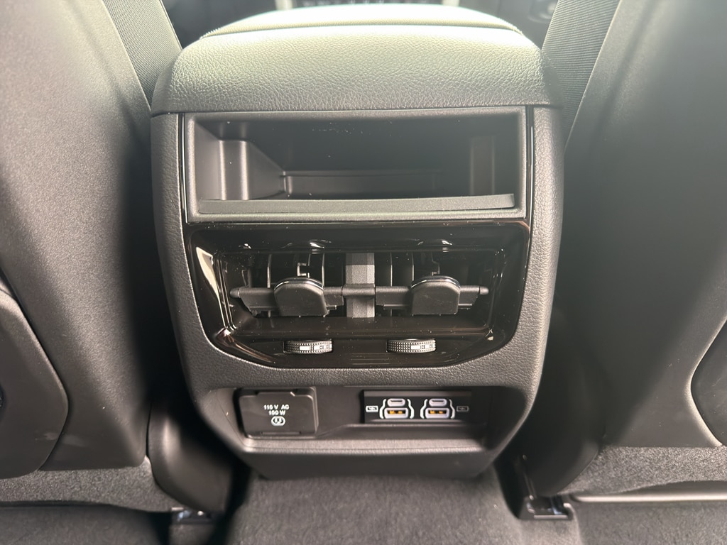 2025 Jeep Grand Cherokee Altitude - Photo 17