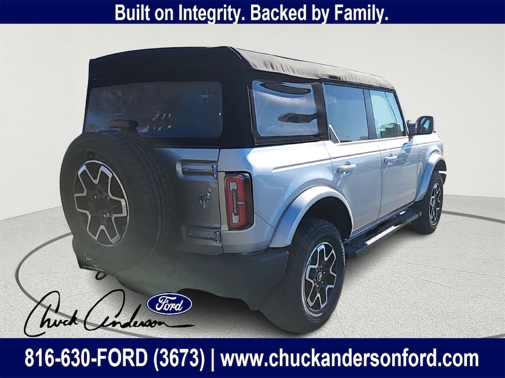 New 2024 Ford Bronco Outer Banks SUV