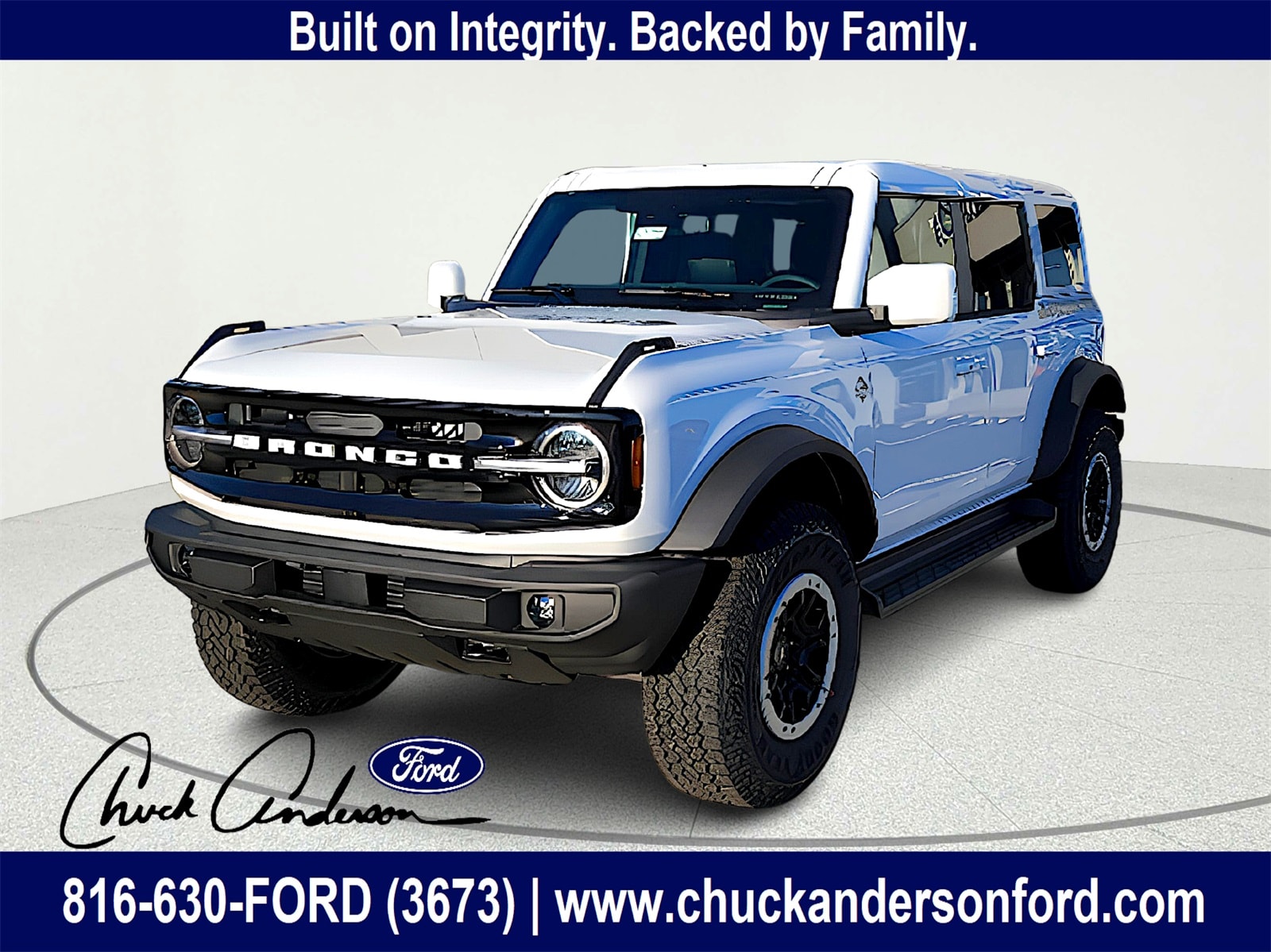 2025 Ford Bronco 4-Door Outer Banks's photo