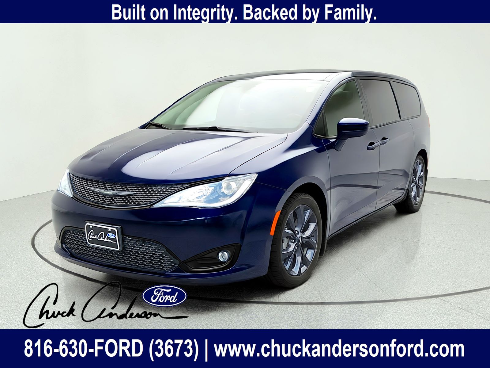2018 Chrysler Pacifica Touring Plus's photo