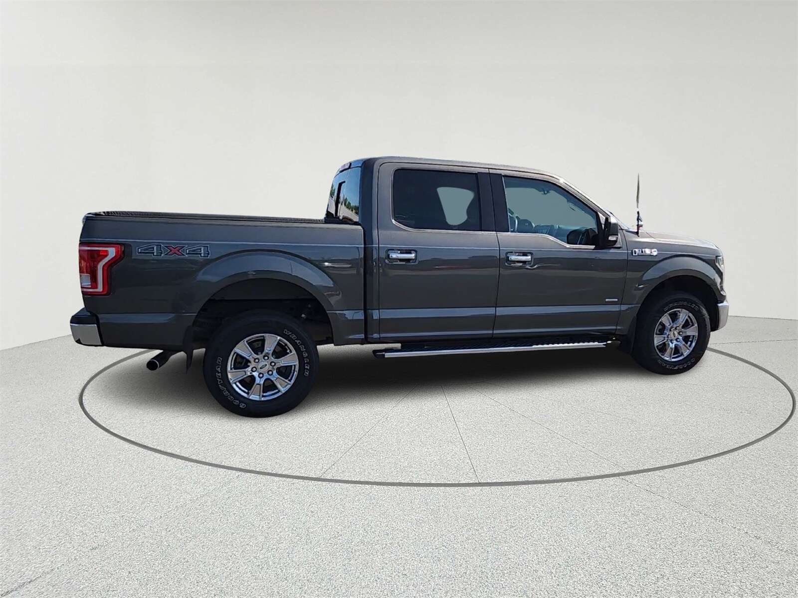 2016 Ford F-150 XLT photo 3