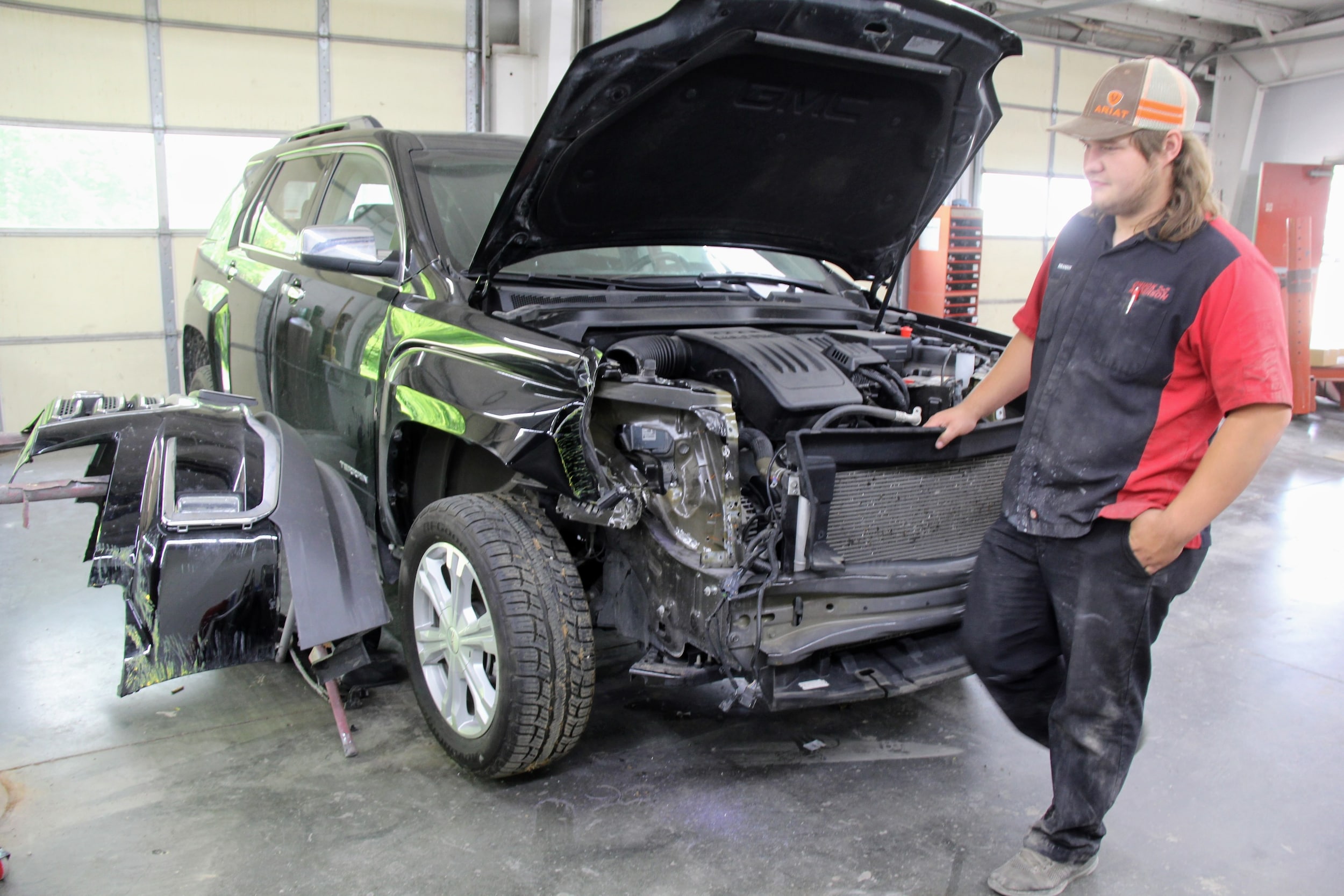 Automotive body repair work at Chuck Anderson Ford