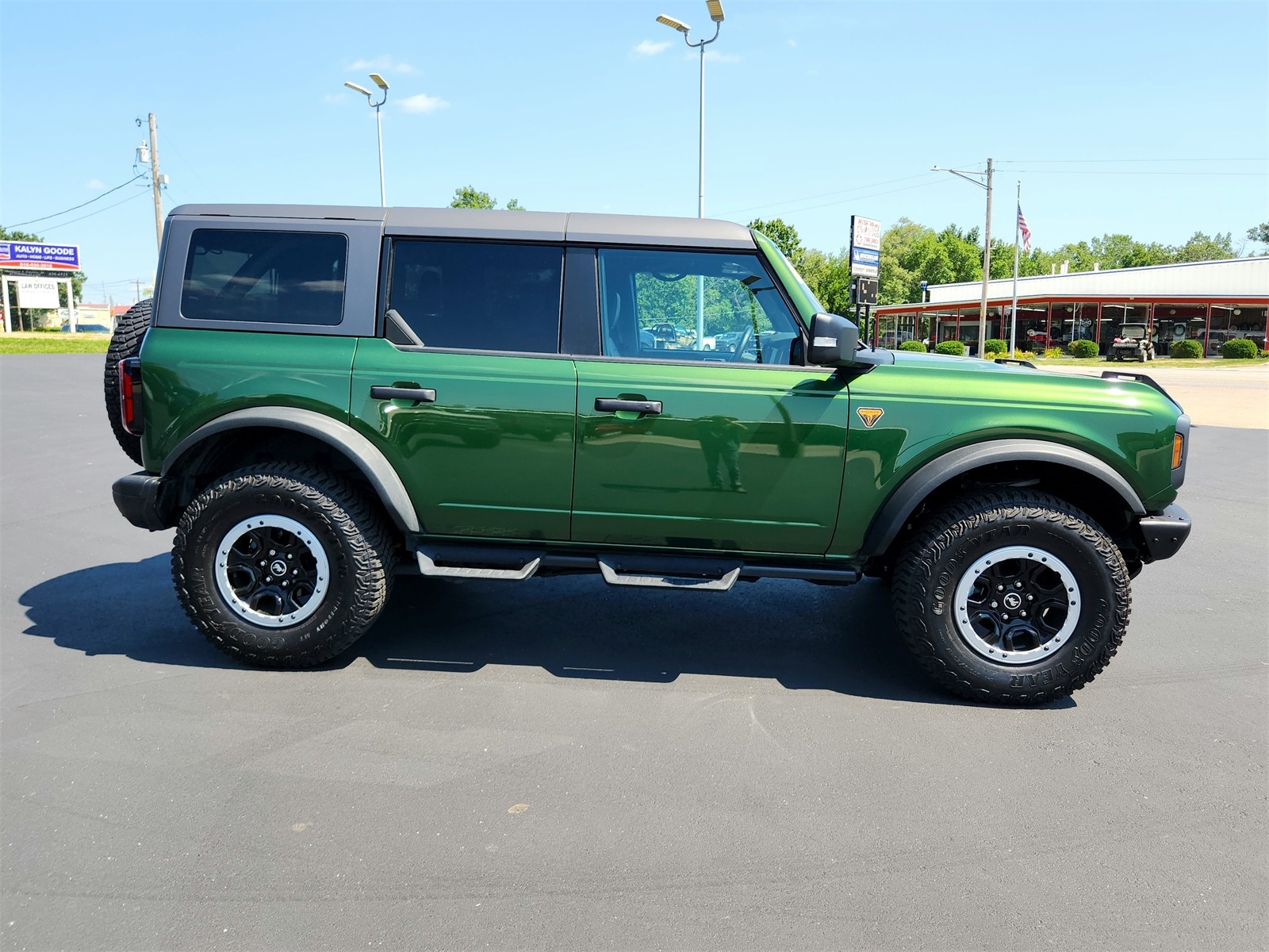Used 2024 Ford Bronco 4-Door Badlands with VIN 1FMEE9BP7RLA51122 for sale in Kansas City