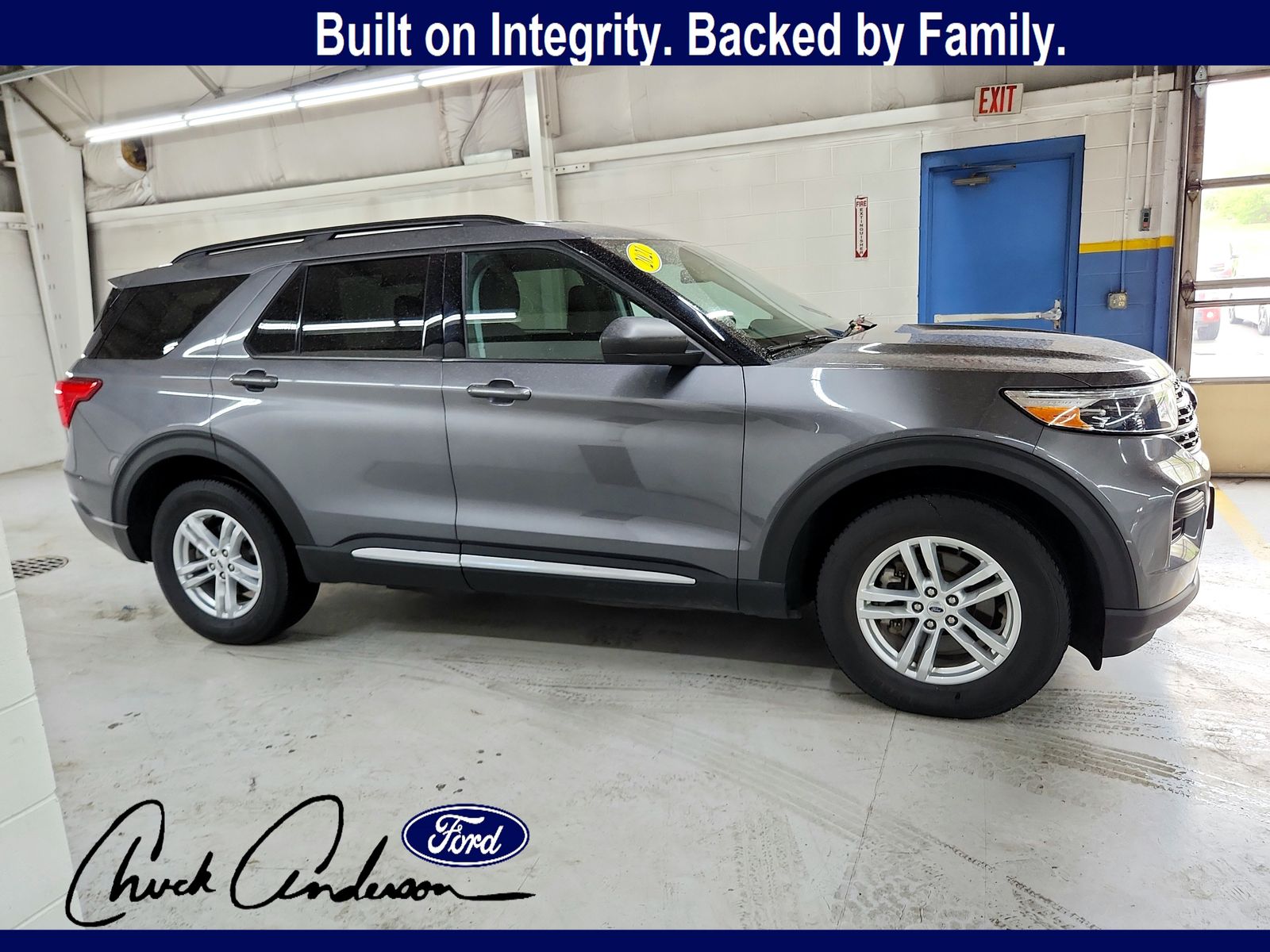 Used 2021 Ford Explorer XLT with VIN 1FMSK8DH2MGC47255 for sale in Kansas City