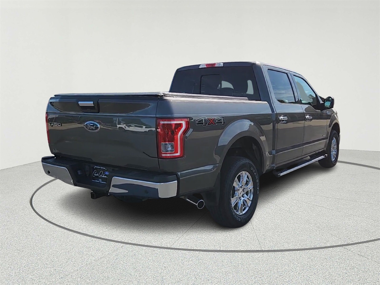 2016 Ford F-150 XLT photo 4