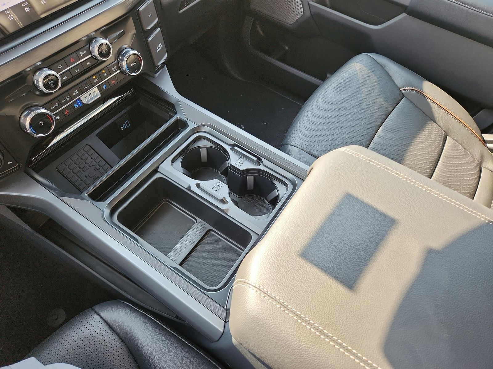 2026 Ford F-350 Super Duty Lariat - Photo 16