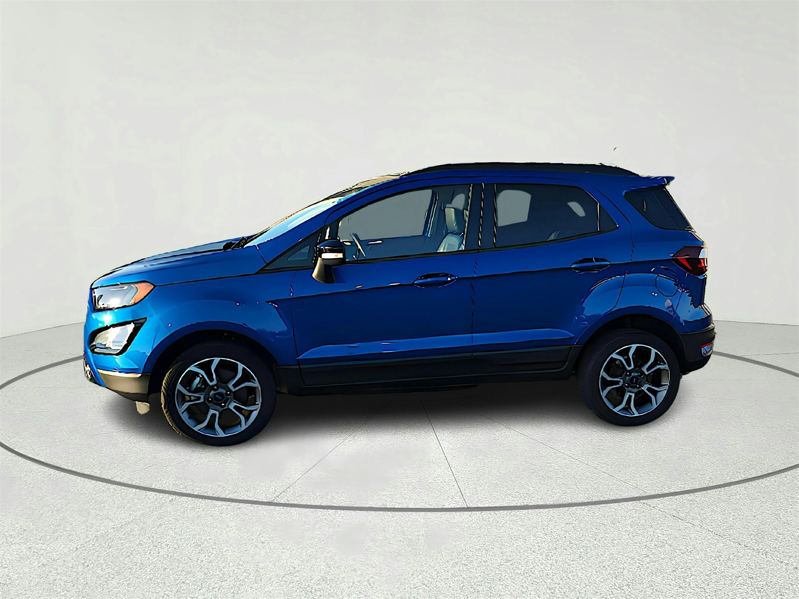 2020 Ford EcoSport SES photo 2