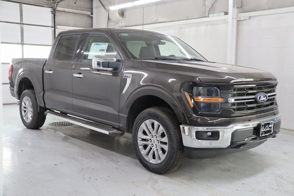 2024 Ford F-150 XLT photo 2