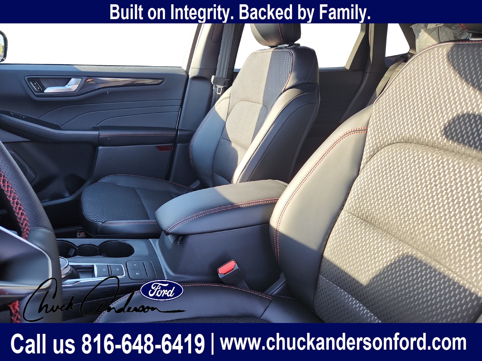 2026 Ford Escape ST-Line - Photo 12