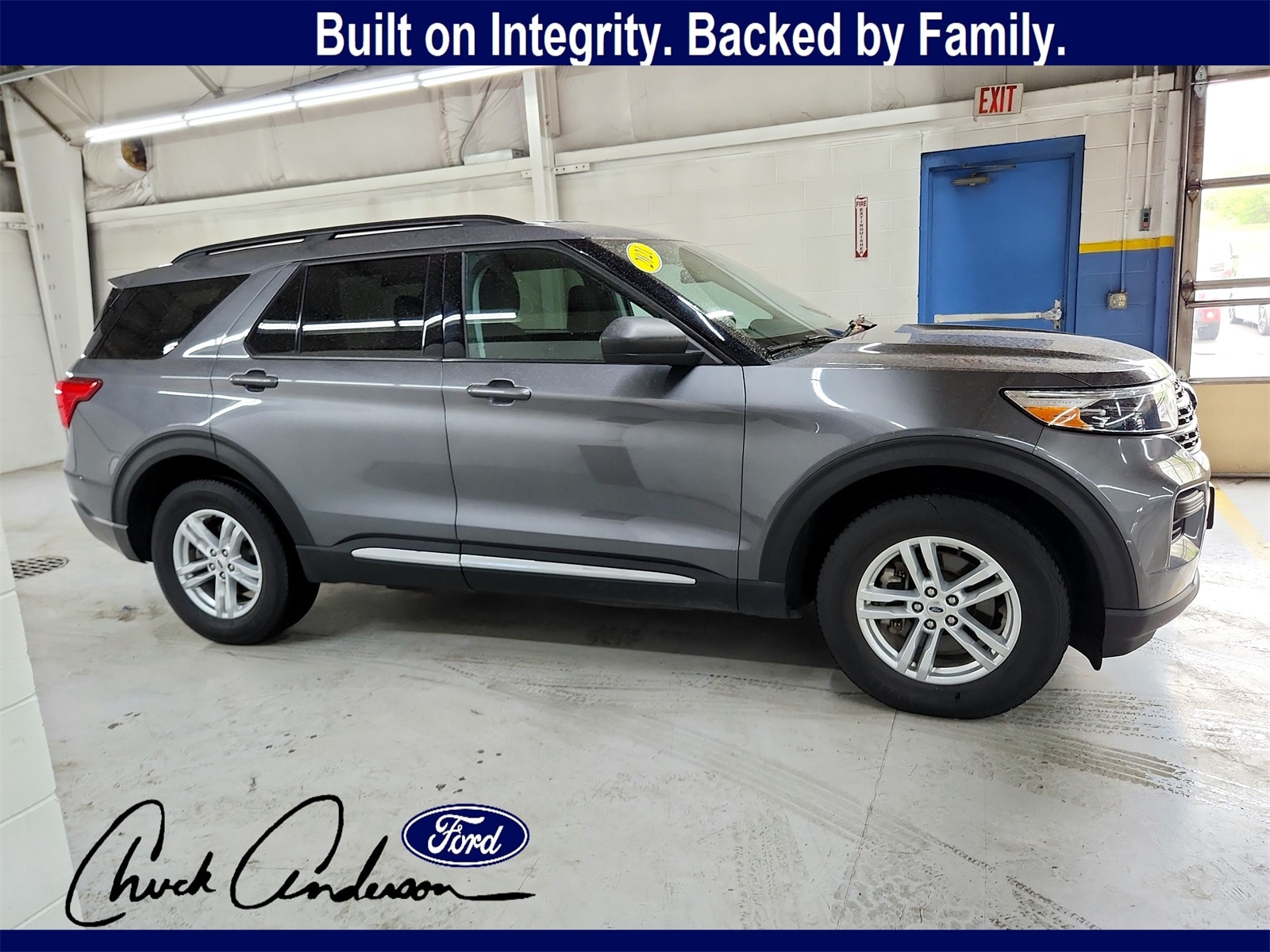 Used 2021 Ford Explorer XLT with VIN 1FMSK8DH2MGC47255 for sale in Kansas City
