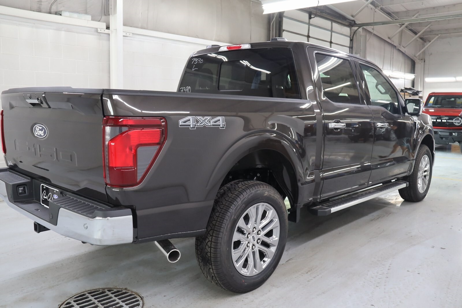 2024 Ford F-150 XLT photo 3