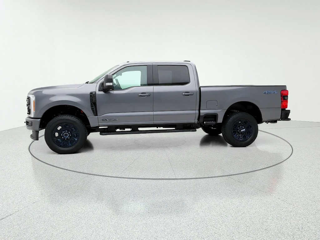 New 2026 Ford F-350 XLT Truck Crew Cab
