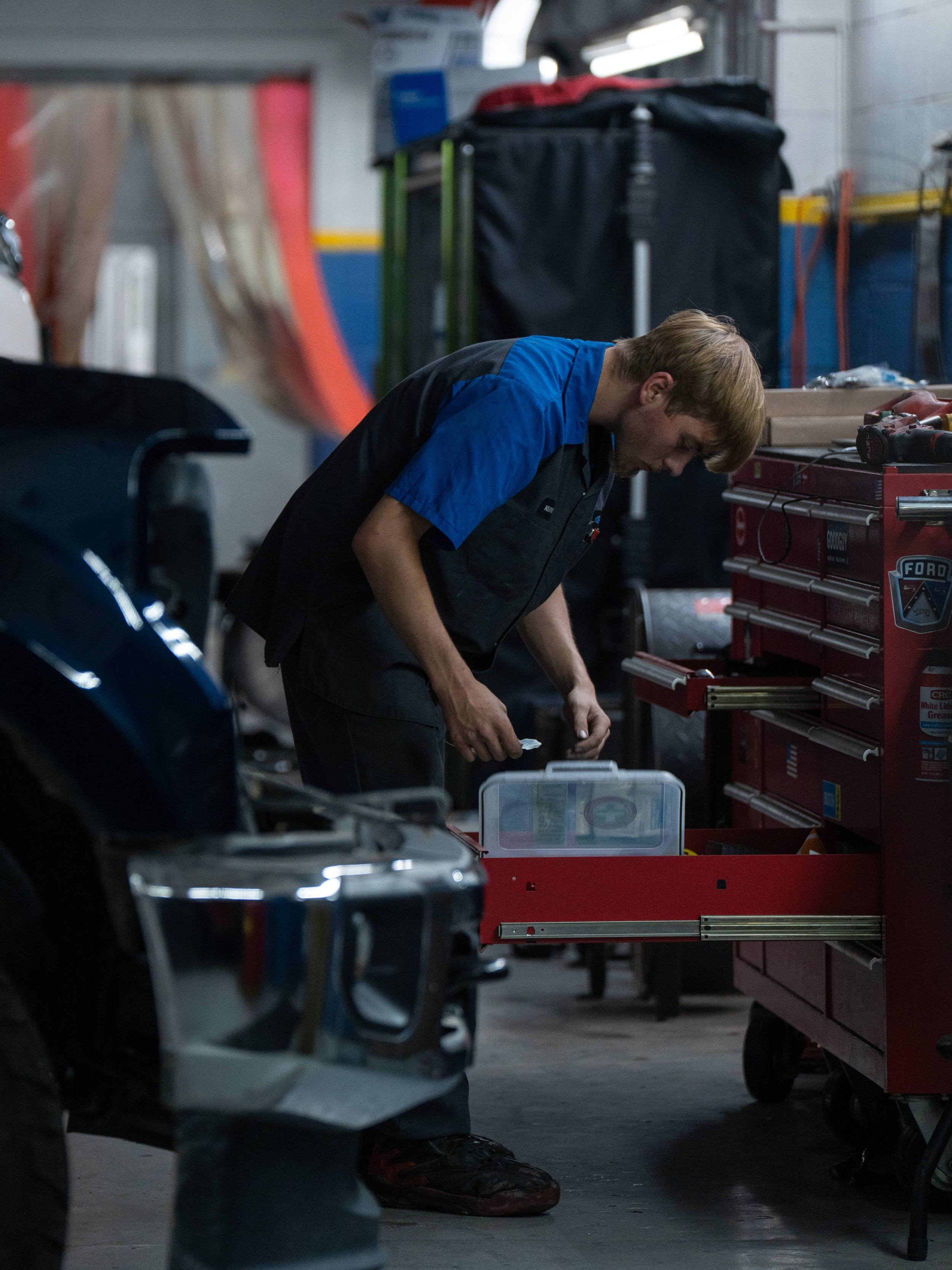 Checking tire condition pressure and tread during vehicle service