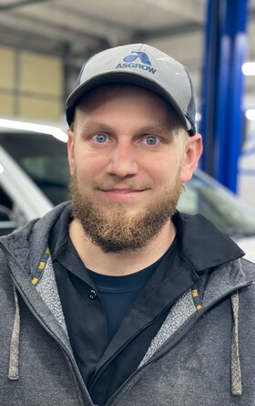 Staff member Colin McDougal from ID_63fd41cfce6a