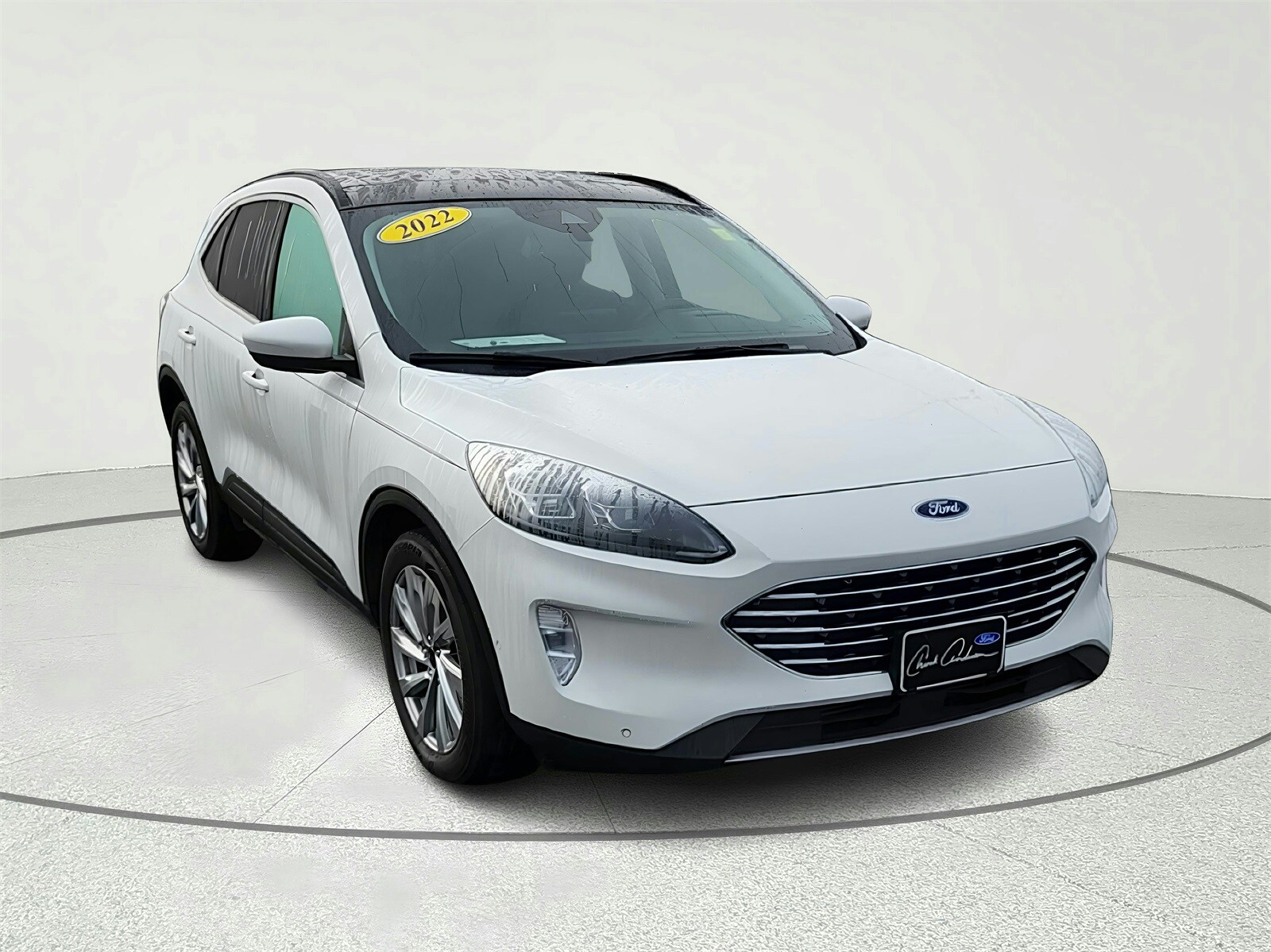 2022 Ford Escape Titanium photo 3