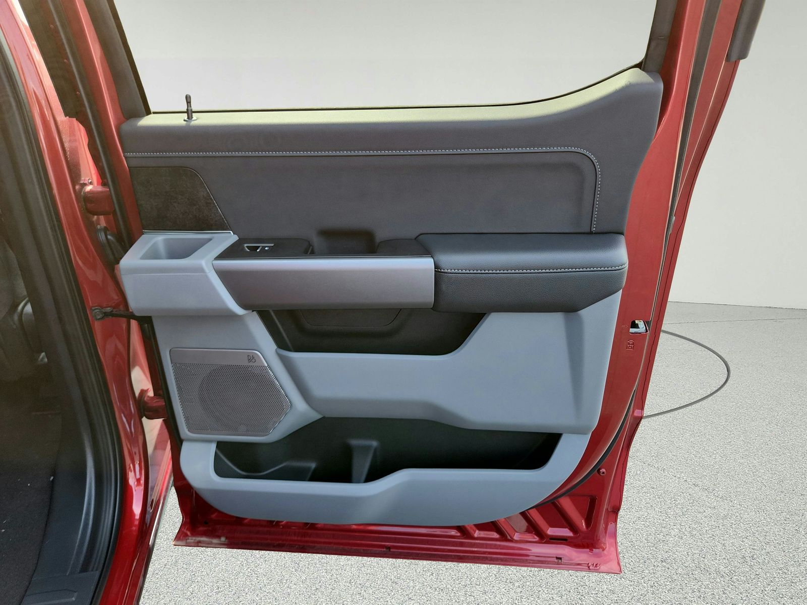 2026 Ford F-250 Super Duty XLT - Photo 30