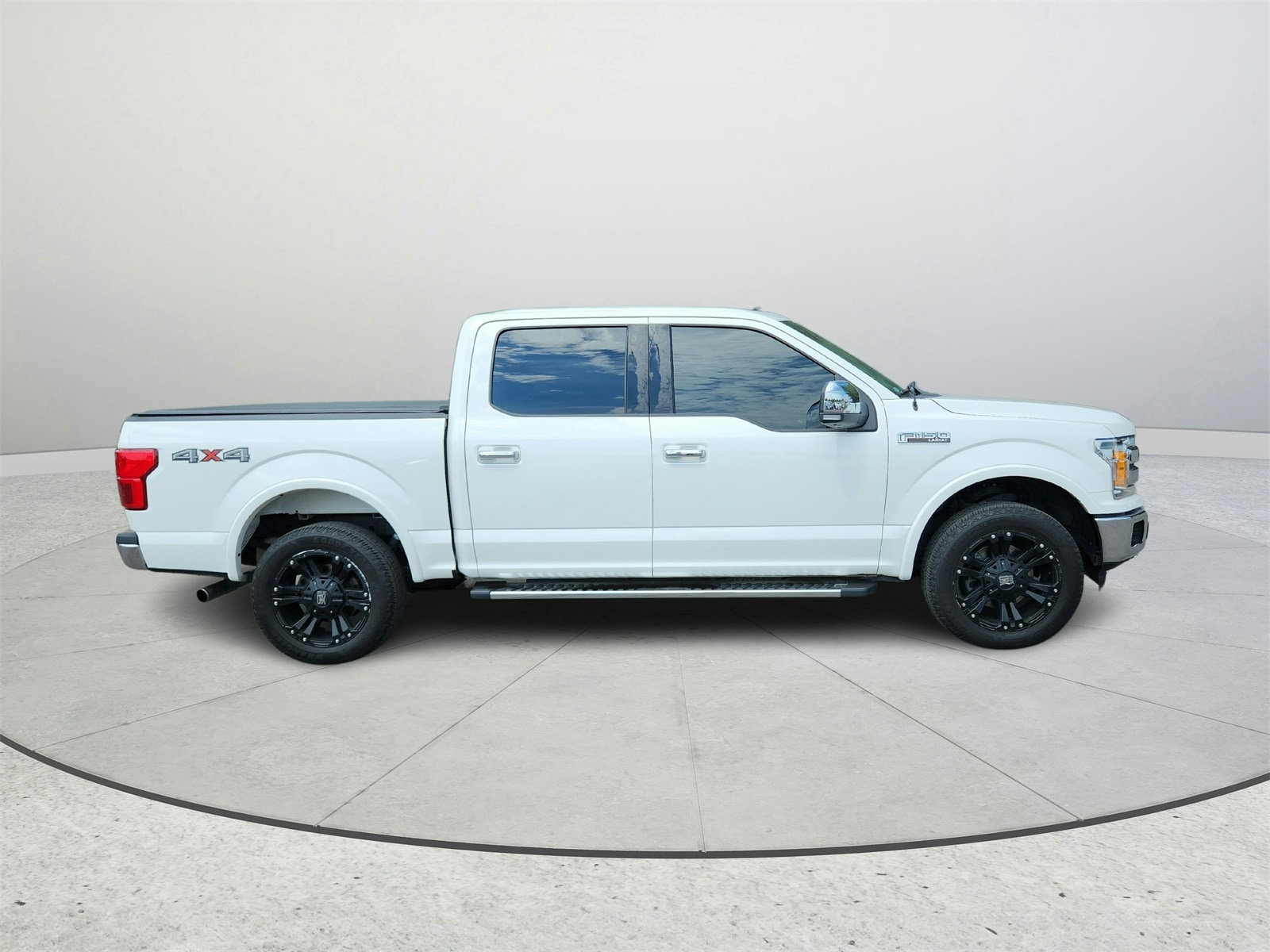 Used 2020 Ford F-150 Lariat with VIN 1FTEW1E57LKE94400 for sale in Kansas City