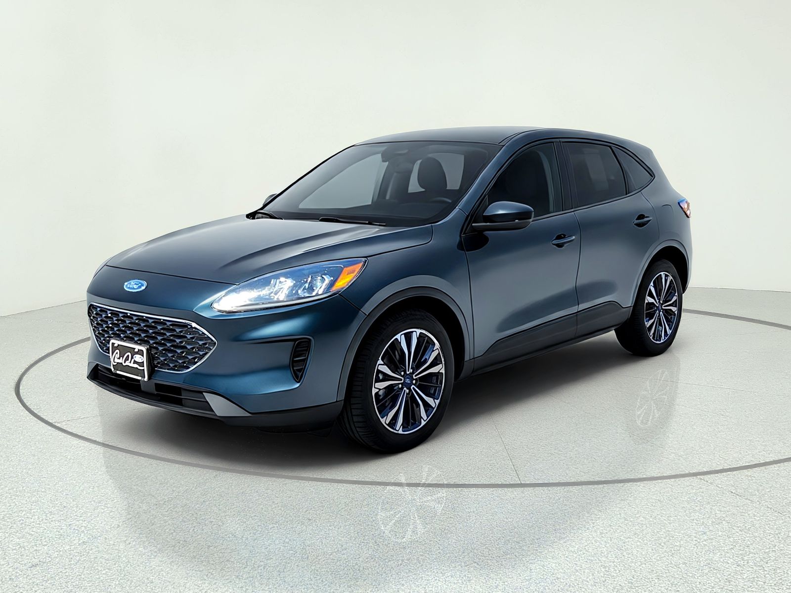 Used 2022 Ford Escape SE with VIN 1FMCU0G61NUB89409 for sale in Kansas City