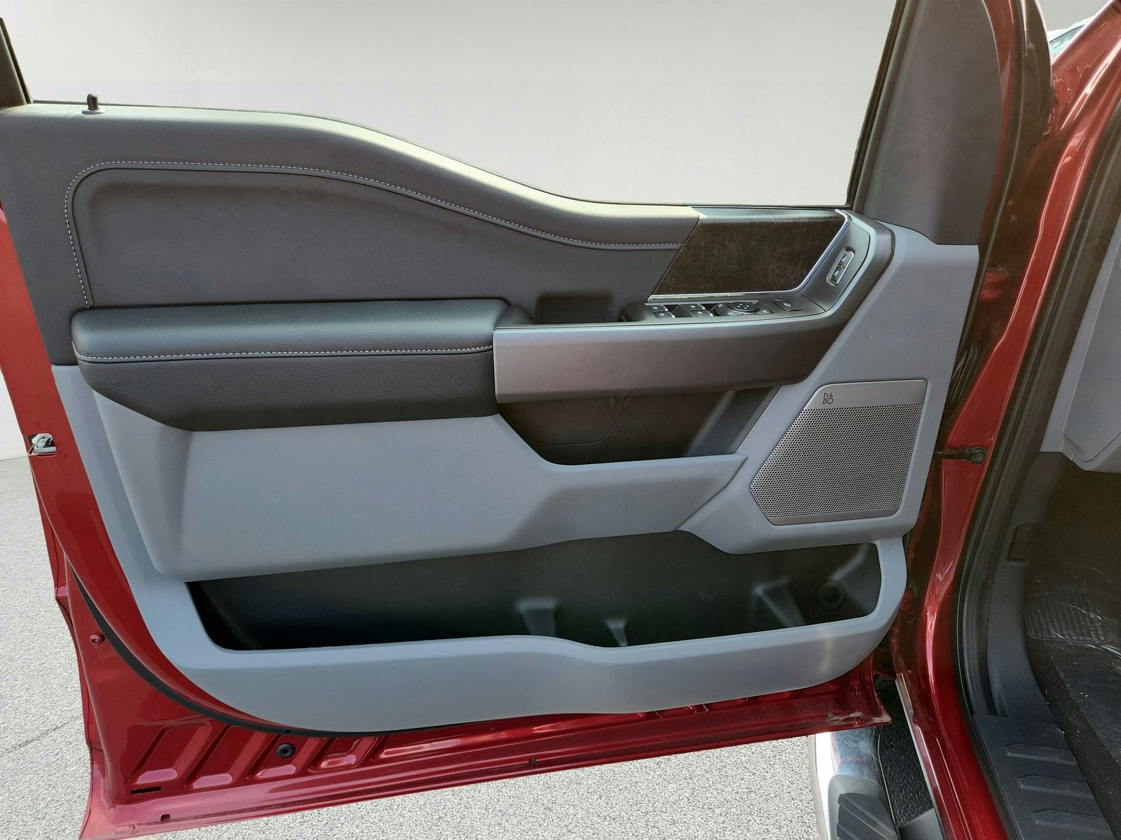 2026 Ford F-250 Super Duty XLT - Photo 23