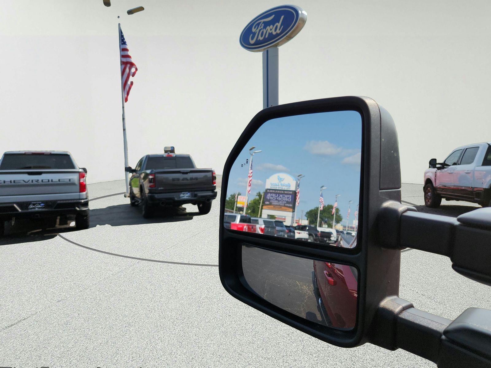 2026 Ford F-250 Super Duty XLT - Photo 13