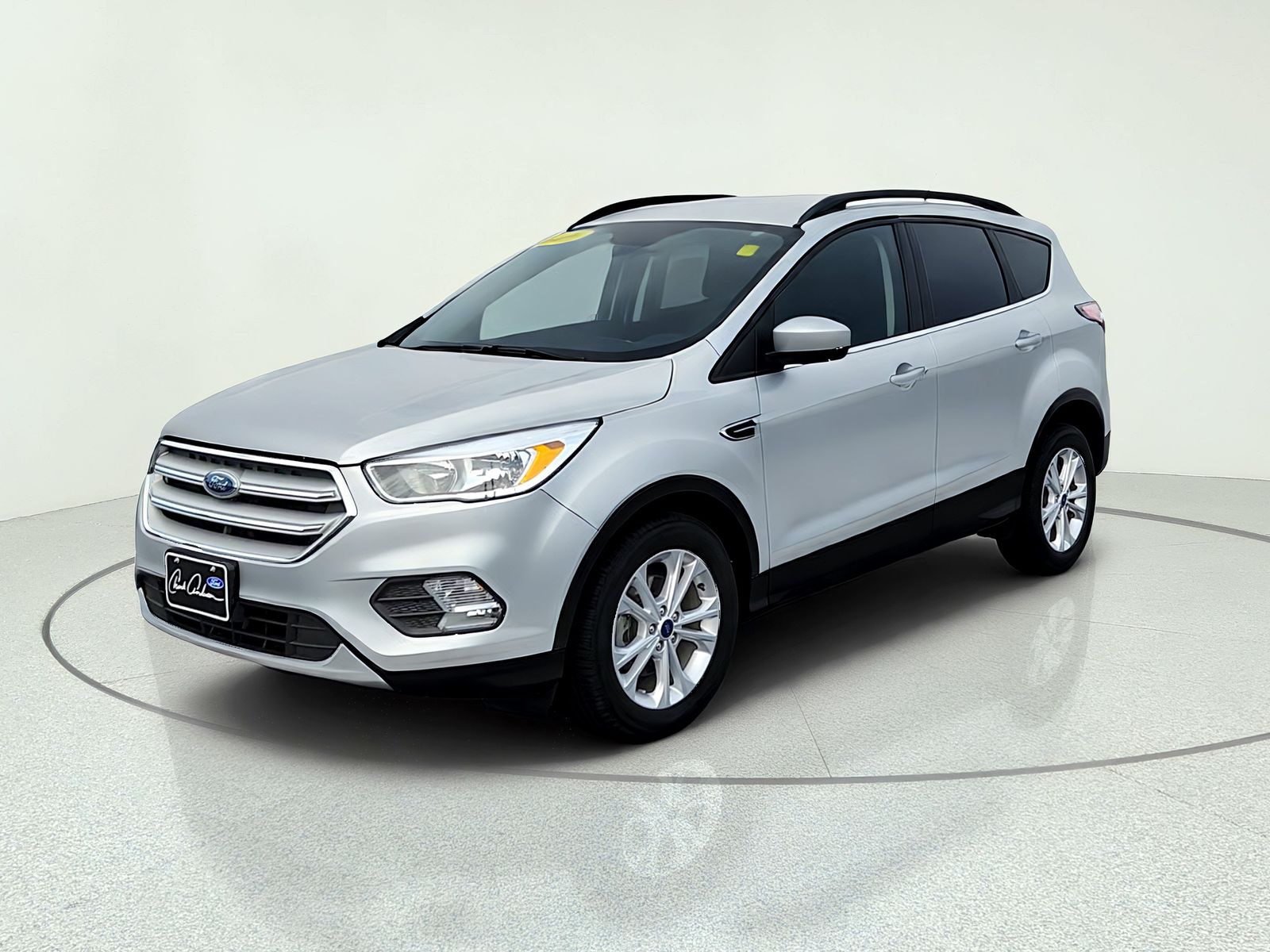 Used 2018 Ford Escape SE with VIN 1FMCU0GD7JUA11724 for sale in Kansas City