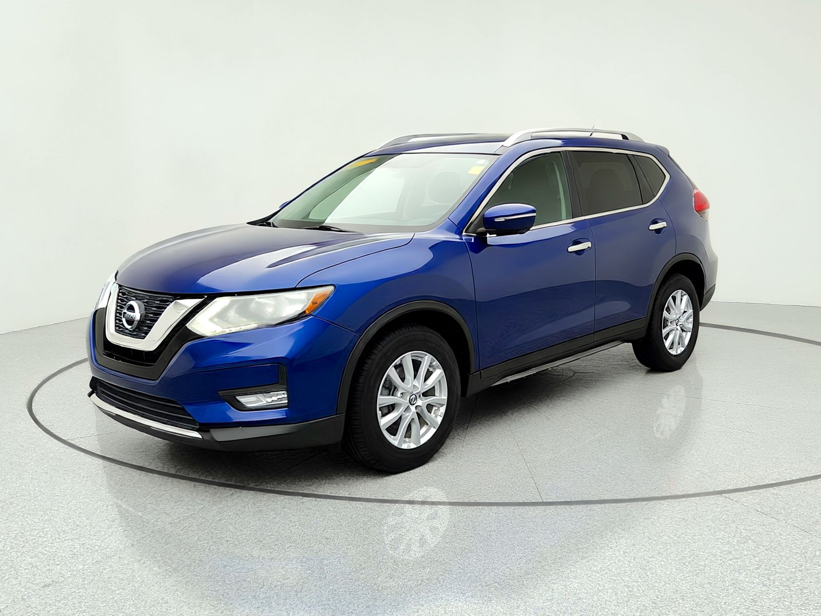 Used 2017 Nissan Rogue SV with VIN KNMAT2MV8HP562714 for sale in Kansas City