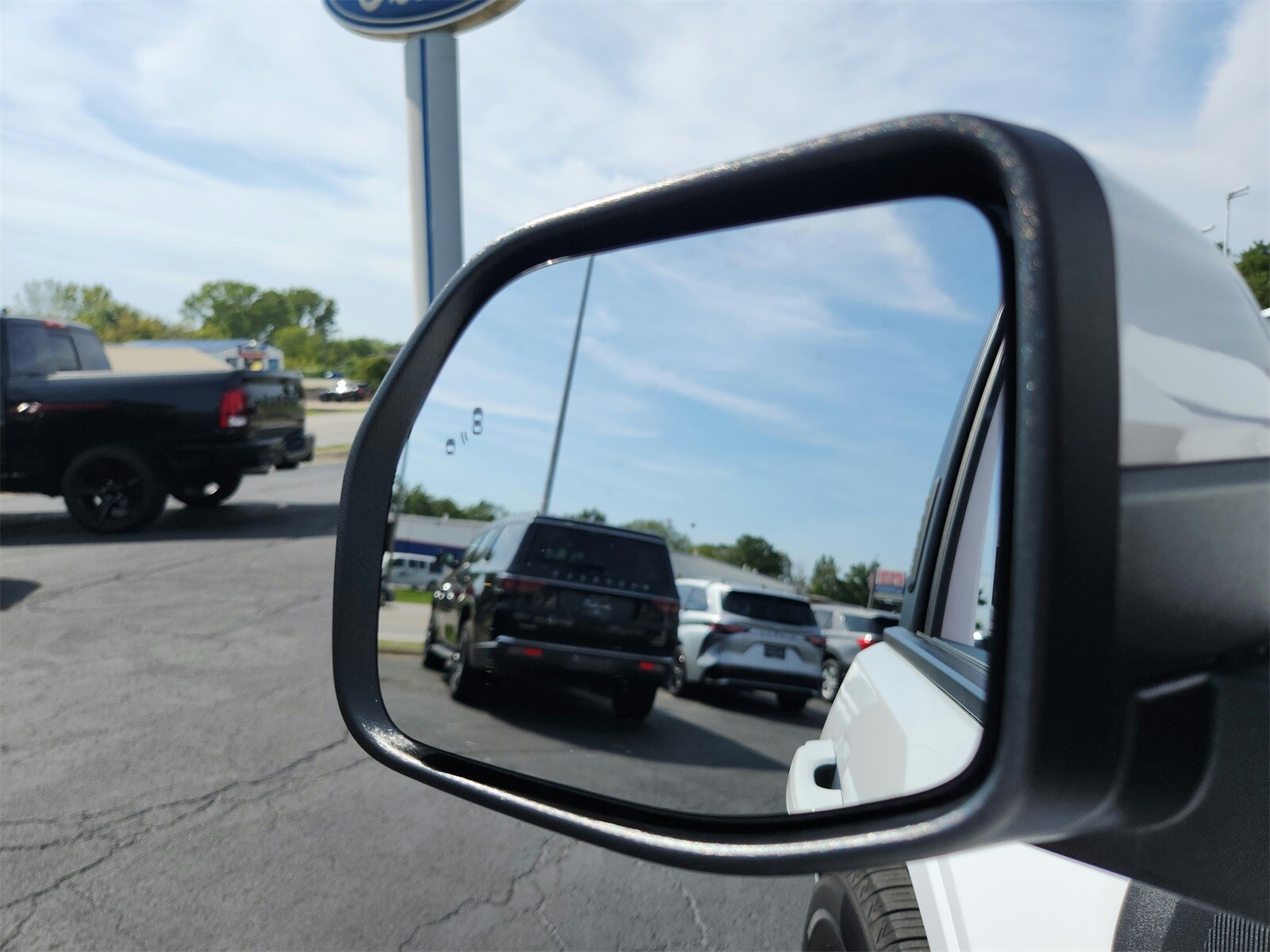 2023 Ford Maverick Lariat photo 3