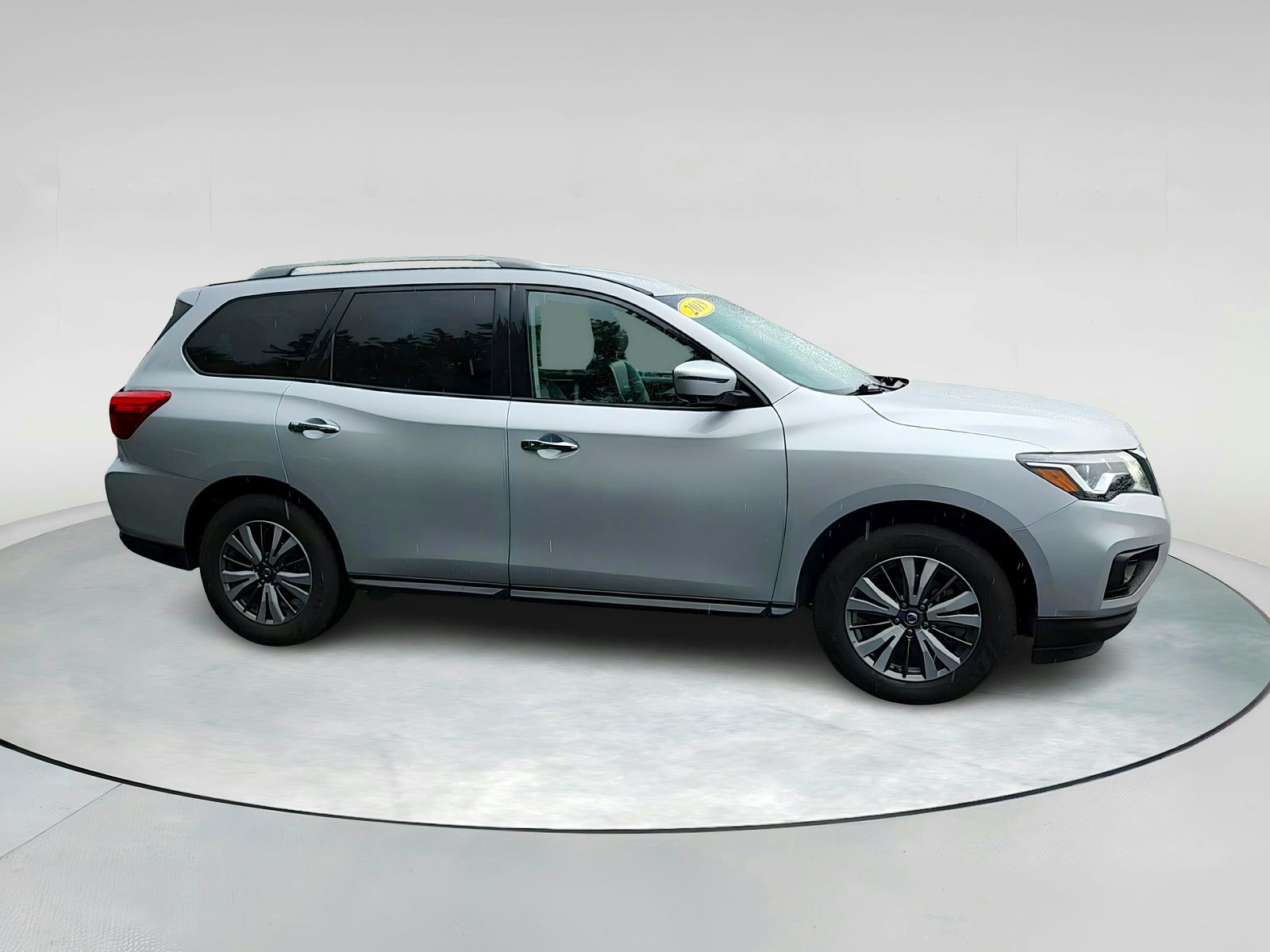 Used 2019 Nissan Pathfinder SL with VIN 5N1DR2MM4KC613008 for sale in Kansas City