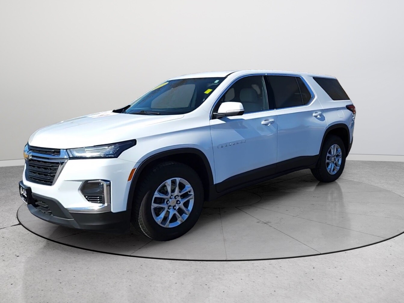 2023 Chevrolet Traverse LS photo 3
