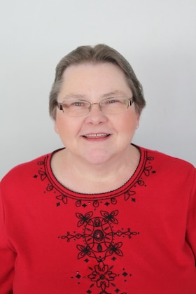 Staff member Celinda Justis from ID_6e9b37ad24f9
