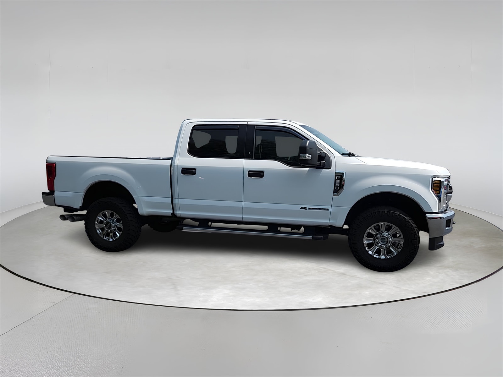 Used 2018 Ford F-250 Super Duty XLT with VIN 1FT7W2BT2JEB83440 for sale in Kansas City